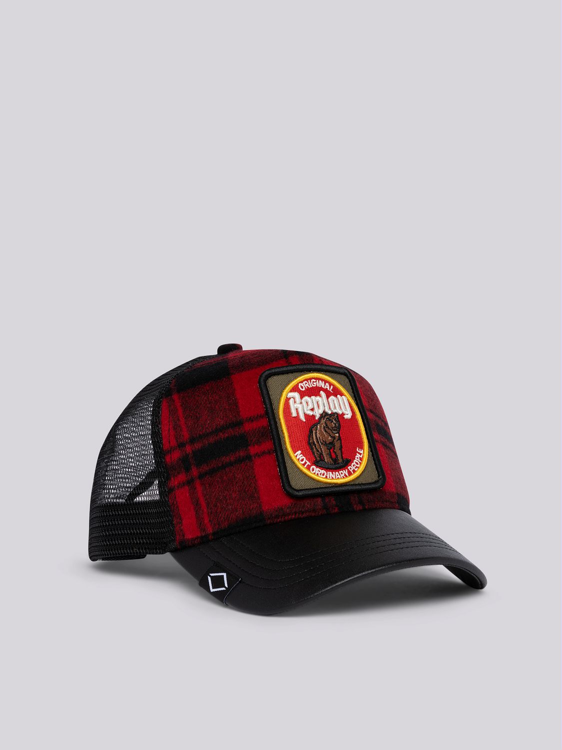 REPLAY CAP WITH BILL IN CHECKED WOOL WITH BEAR PATCH